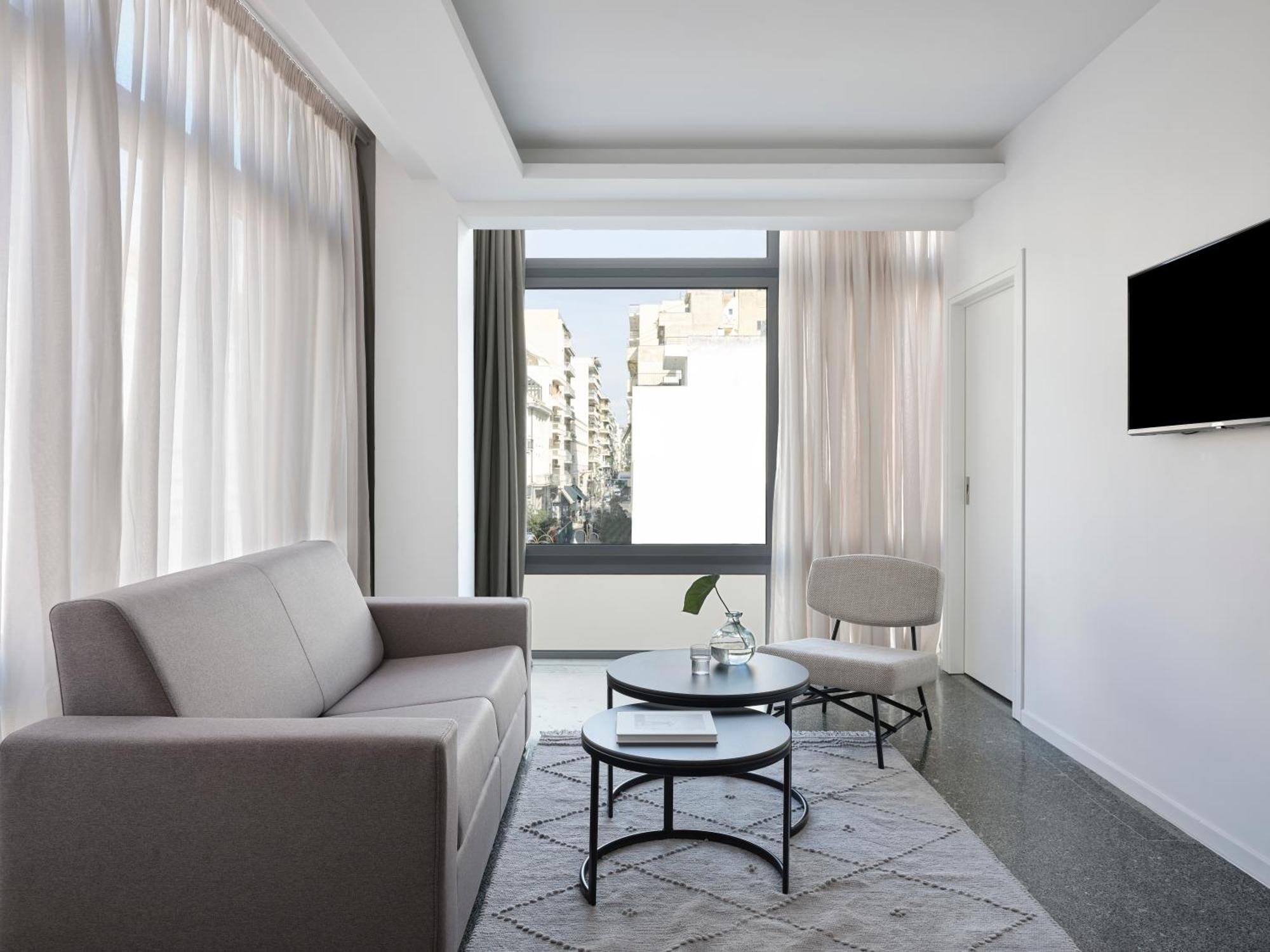 Residence Патра Екстериор снимка