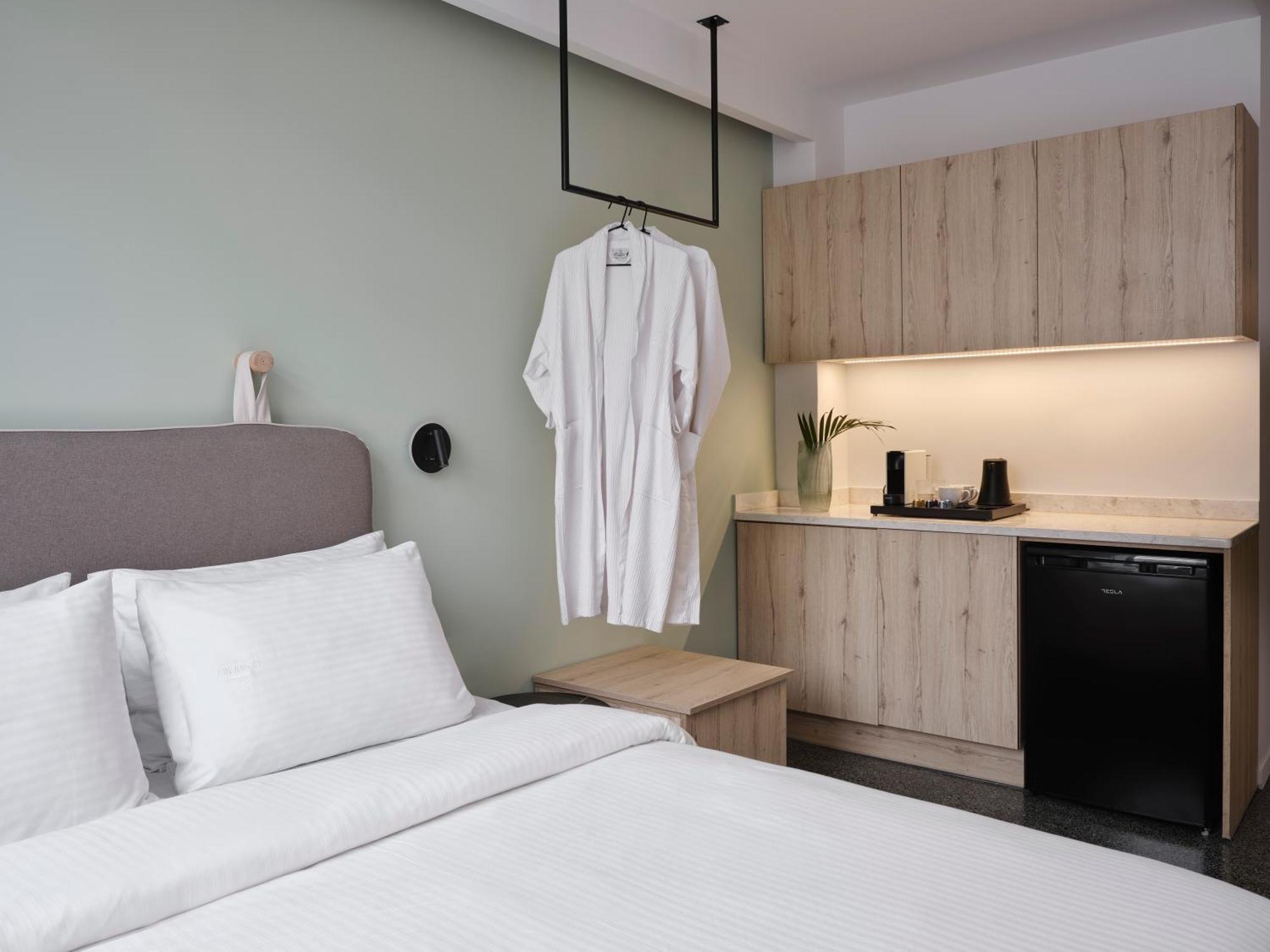 Residence Патра Екстериор снимка